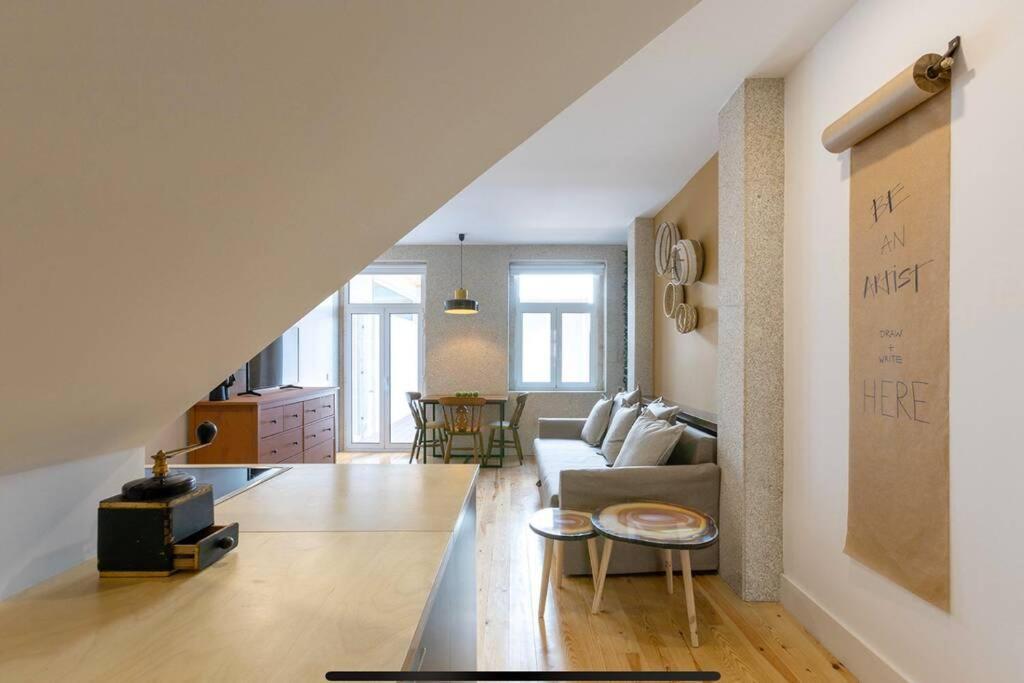 The Kiss - 1 Bedroom Apt With Terrace Porto Exterior photo